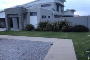 Large Modern story home with solar heated pool, Shepparton